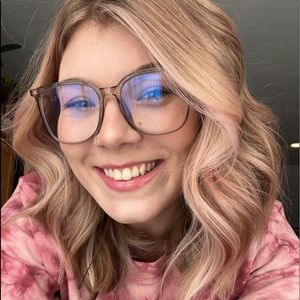 Meet your Posher, Maddi